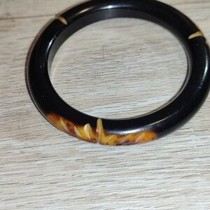 Pièce Rare /Carved BAKELITE Bangle Bracelet vintage Black Mottled Golden-Brown